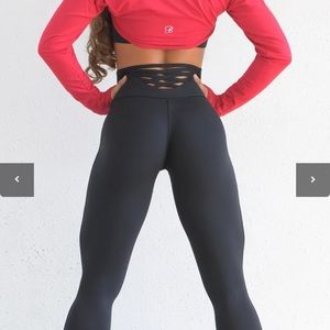 Bombshell Sexy Back Leggings